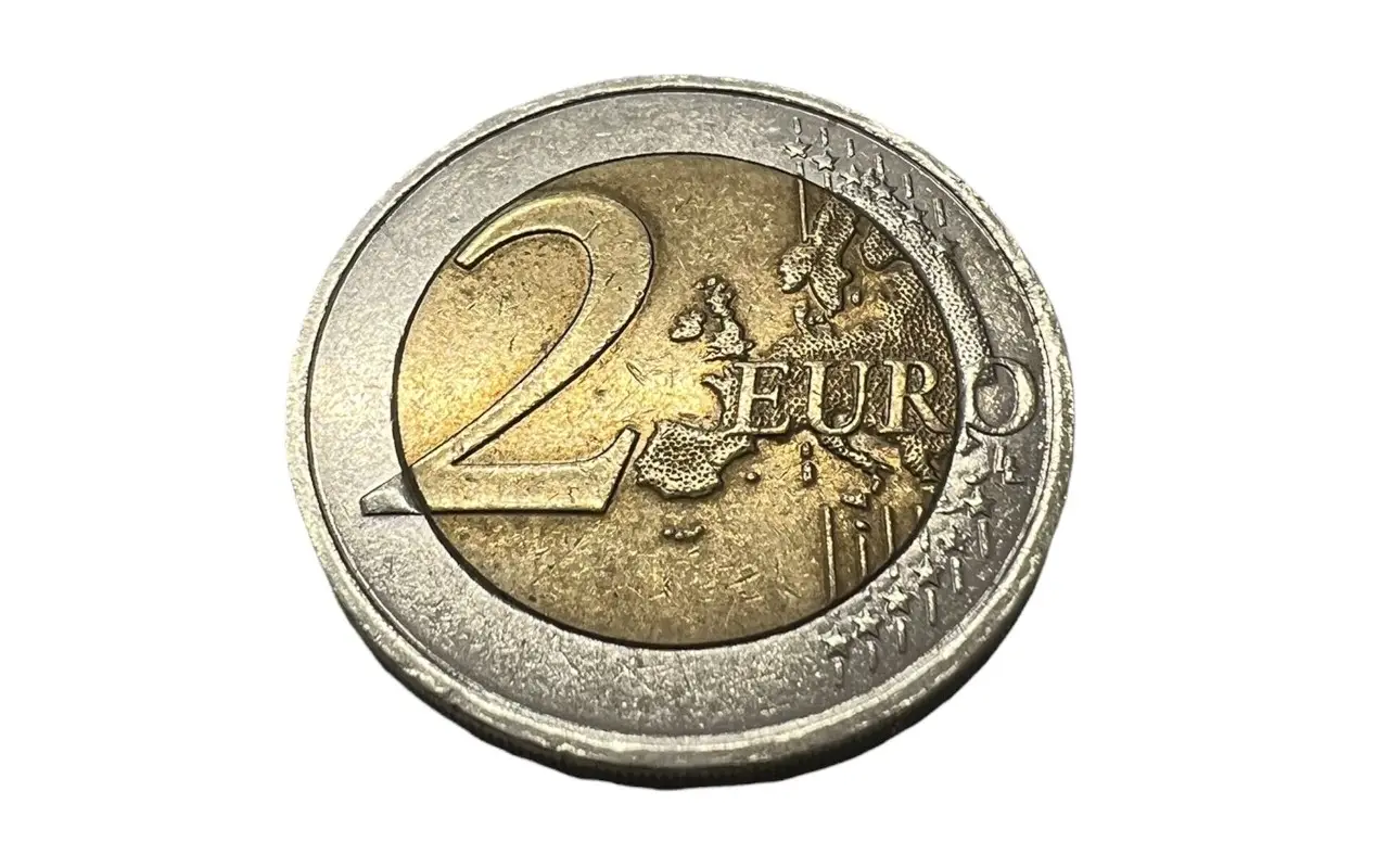 Attenzione alle monete da 2 euro del 2007: una variante rara vale fino a 1500 euro Attenzione alle monete da 2 euro del 2007: una variante rara vale fino a 1500 euro