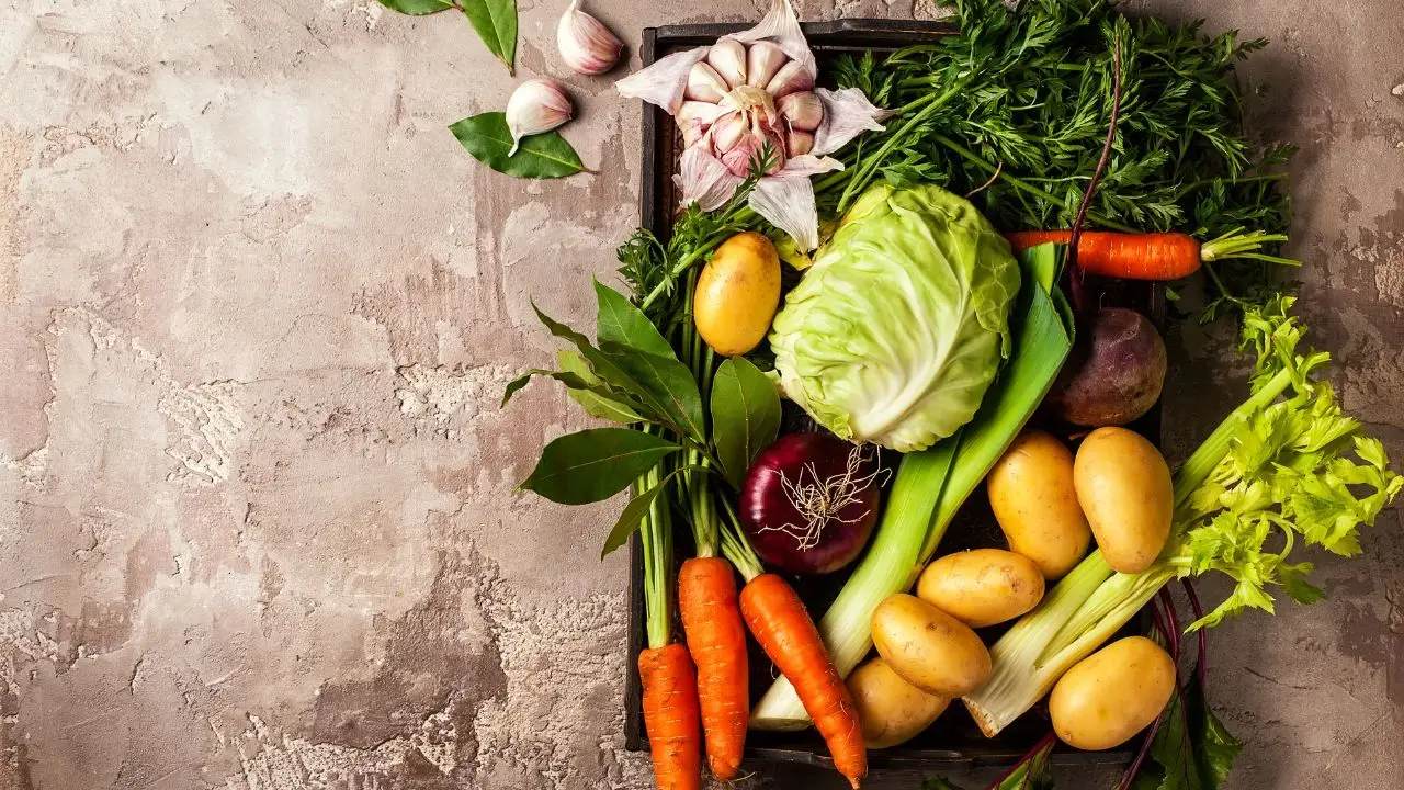 Migliori verdure di stagione che aiutano a sgonfiare la pancia in modo naturale Migliori verdure di stagione che aiutano a sgonfiare la pancia in modo naturale