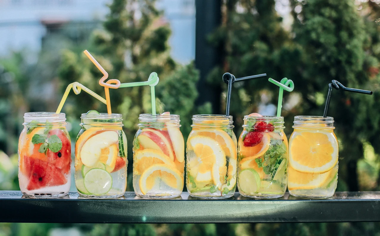 Bevi questa acqua aromatizzata per sostenere la funzionalità renale d’estate Bevi questa acqua aromatizzata per sostenere la funzionalità renale d’estate